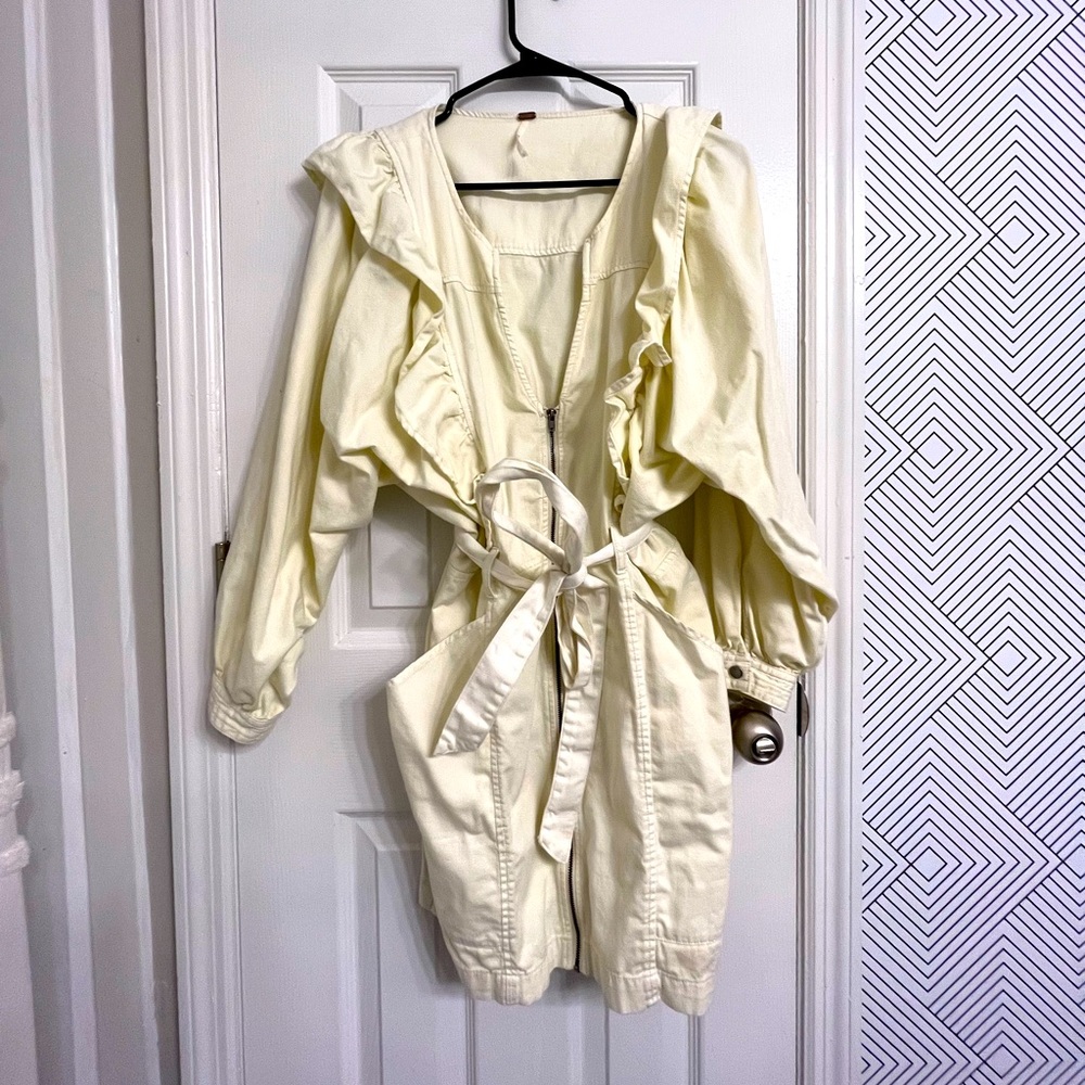 Cream Denim Dress. Free People. M. Barely Worn.